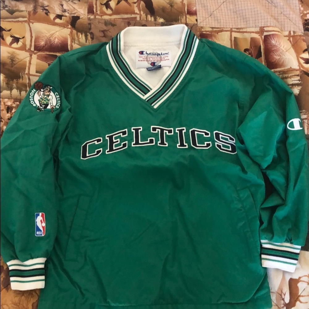Vintage Champion Boston Celtics Pull over